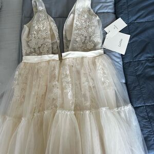 Beautiful new with tags LAN Ting wedding gown boho, beach, wedding